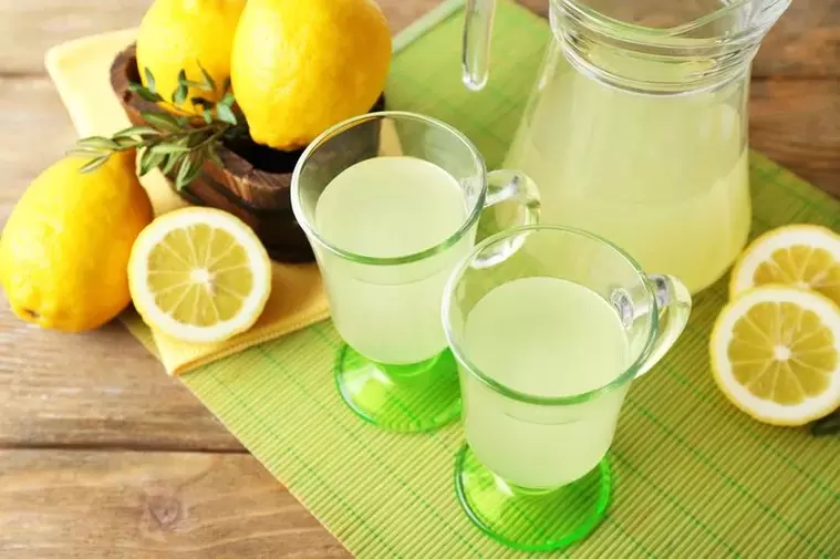 citroenwater voor drinkvoeding